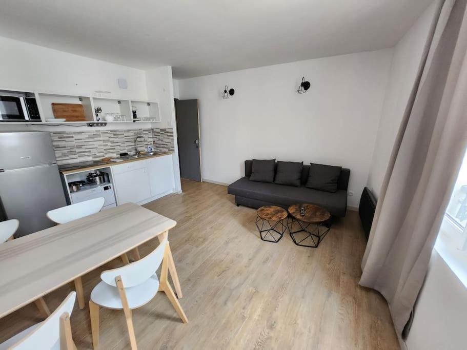 Charmant Appart Centre Ville. Bar-le-Duc Exterior foto